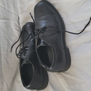 Black dress shoes